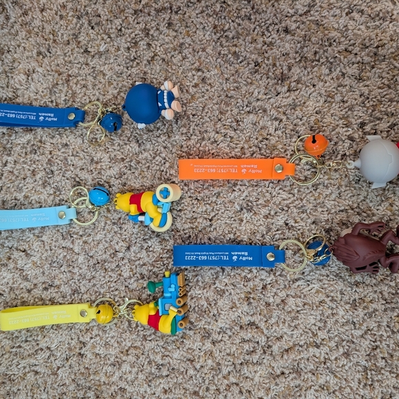 Set Of Keychains - Picture 5 of 5